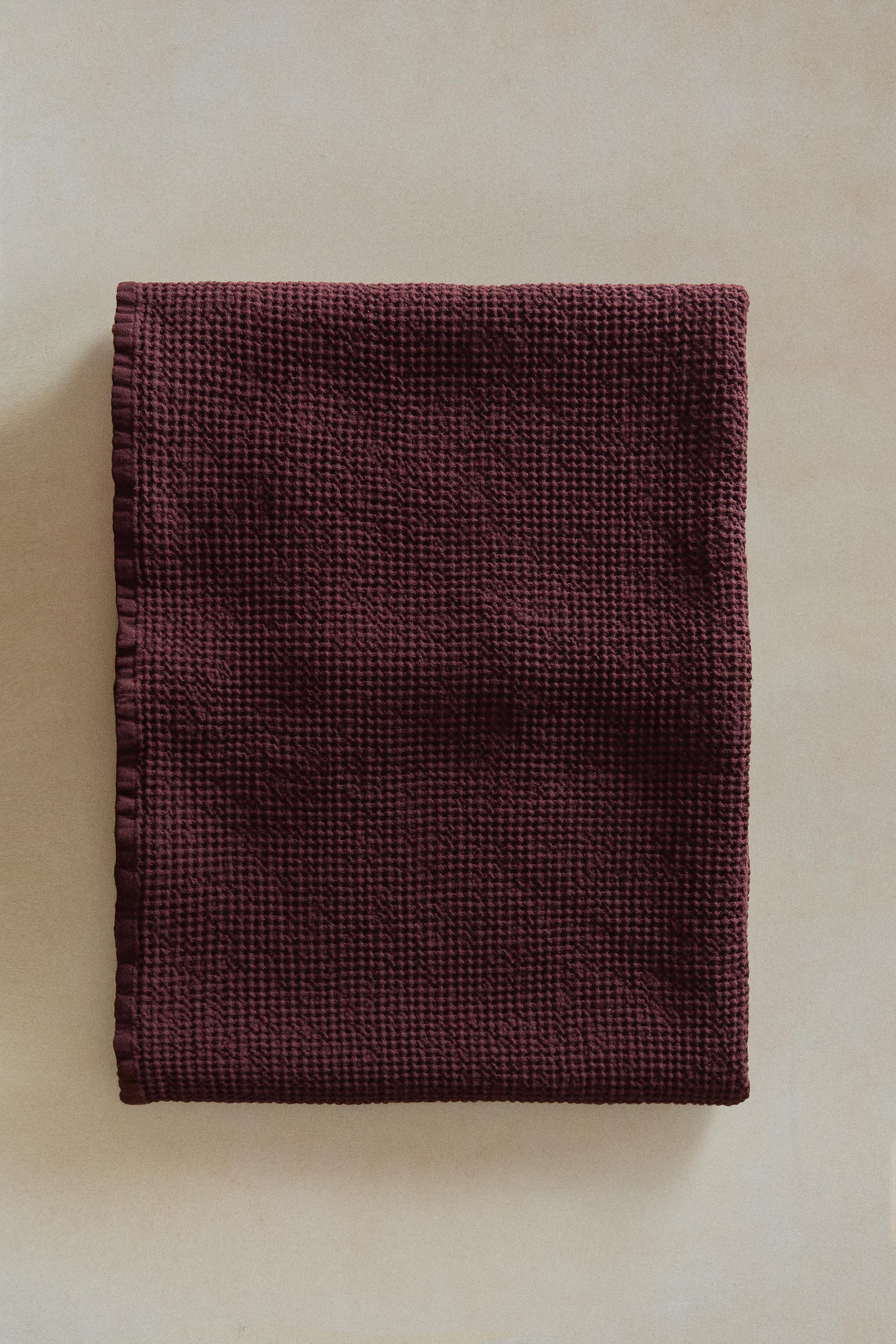 MINI WAFFLE-KNIT BATH TOWEL